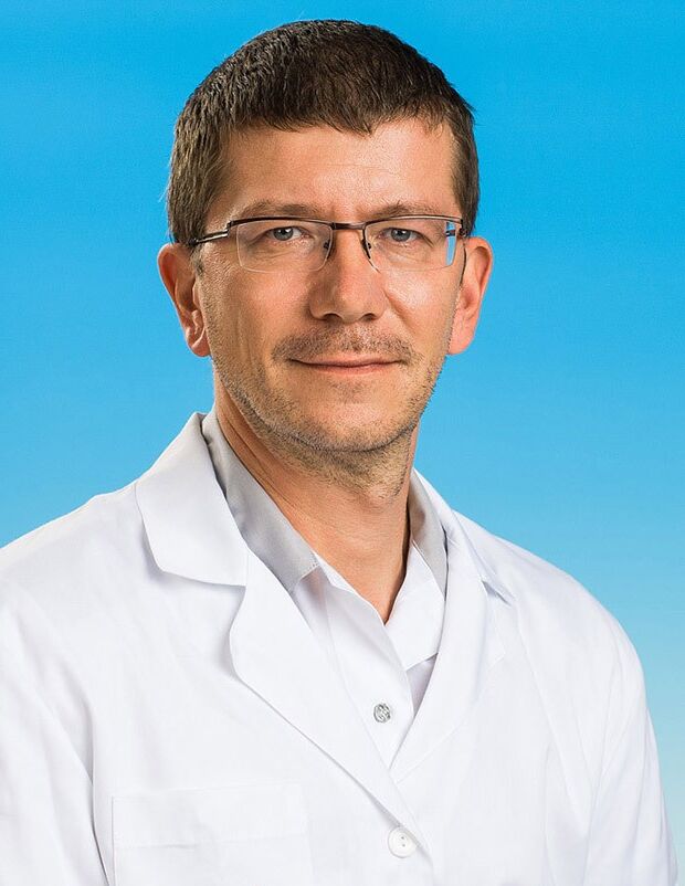Doktor Oftalmolog Martin Parek